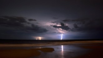 A flash of lightning is accompanied by loud cracks of thunder. Now scientists have mapped how that sound develops.